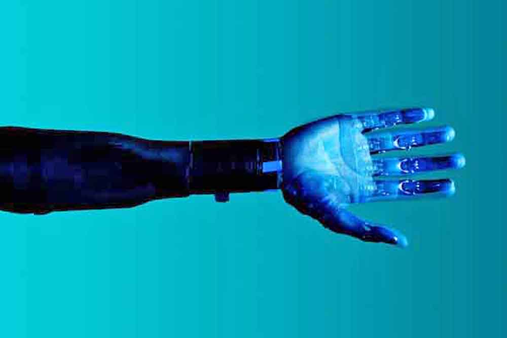 Científicos crean dedo robótico con tejido parecido a la piel capaz de regenerarse