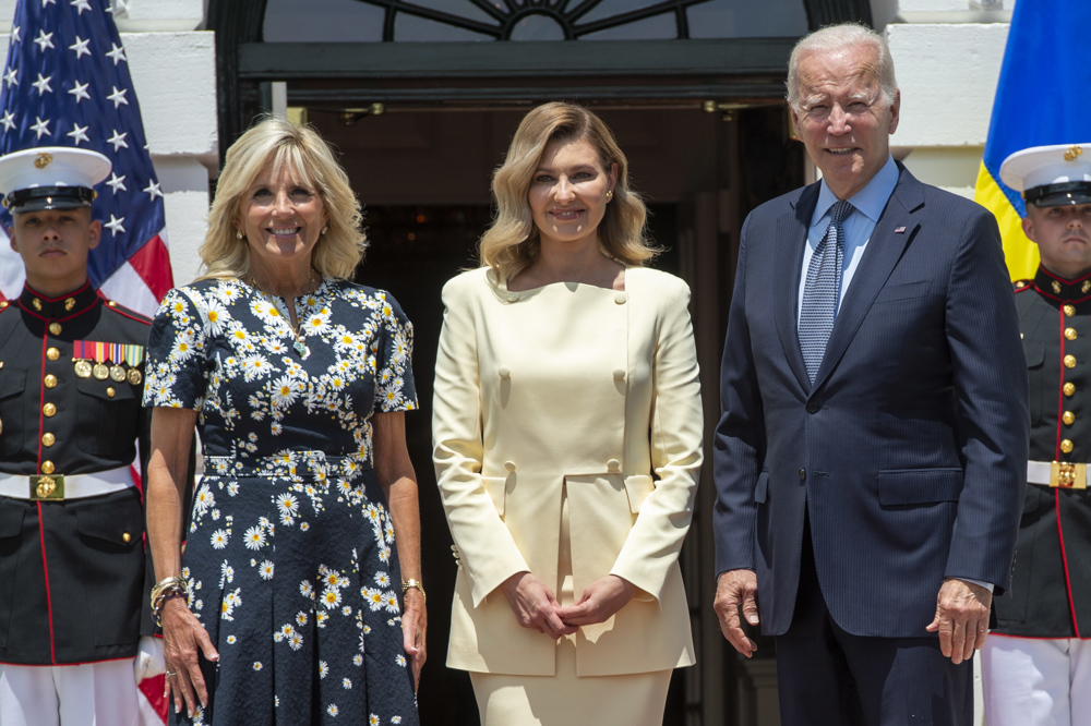 Jill Biden recibe a la primera dama ucraniana para hablar del apoyo de EE.UU.