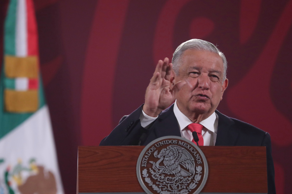 López Obrador niega persecución y complicidad con expresidente Peña Nieto