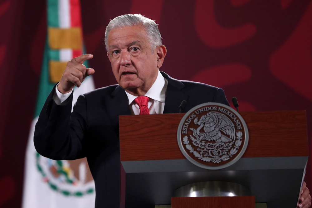 López Obrador viaja a EEUU con reclamo migratorio y bajo presión económica