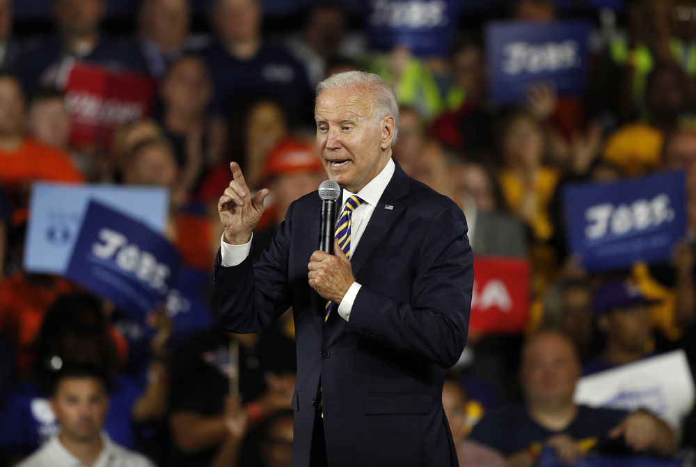 Biden lanza un plan para proteger la pensión de millones de estadounidenses