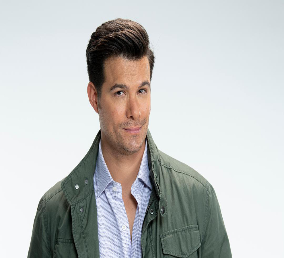 Brandon Peniche busca transmitir su pasión por la música en los Premios Juventud 