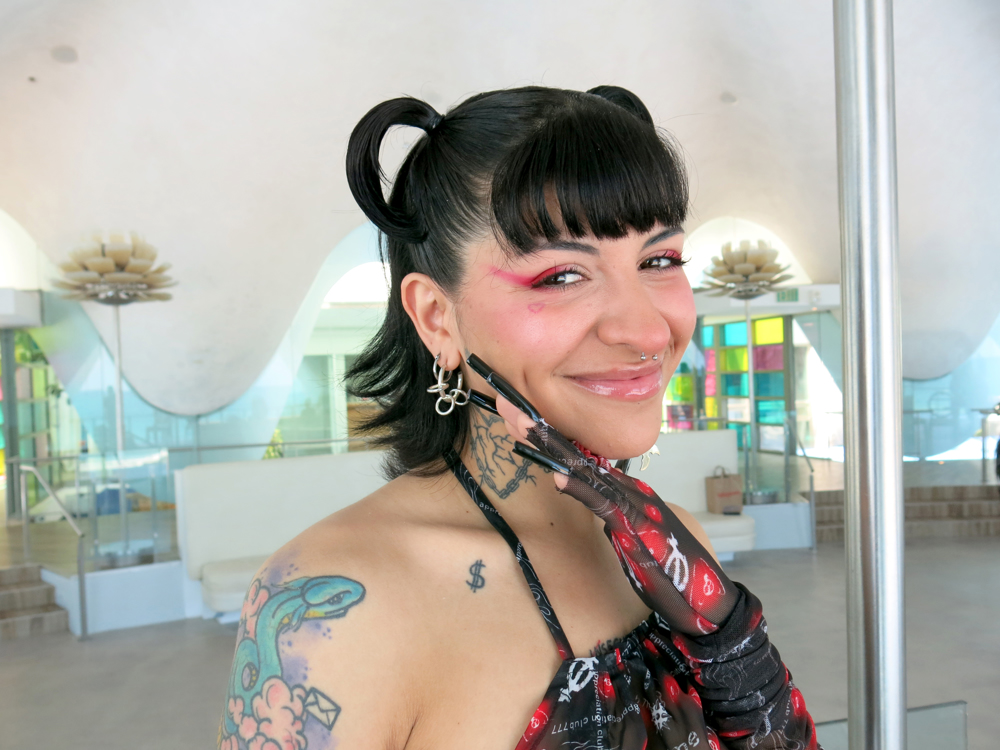 Cazzu: “Recién somos conscientes de por qué es importante la sororidad”