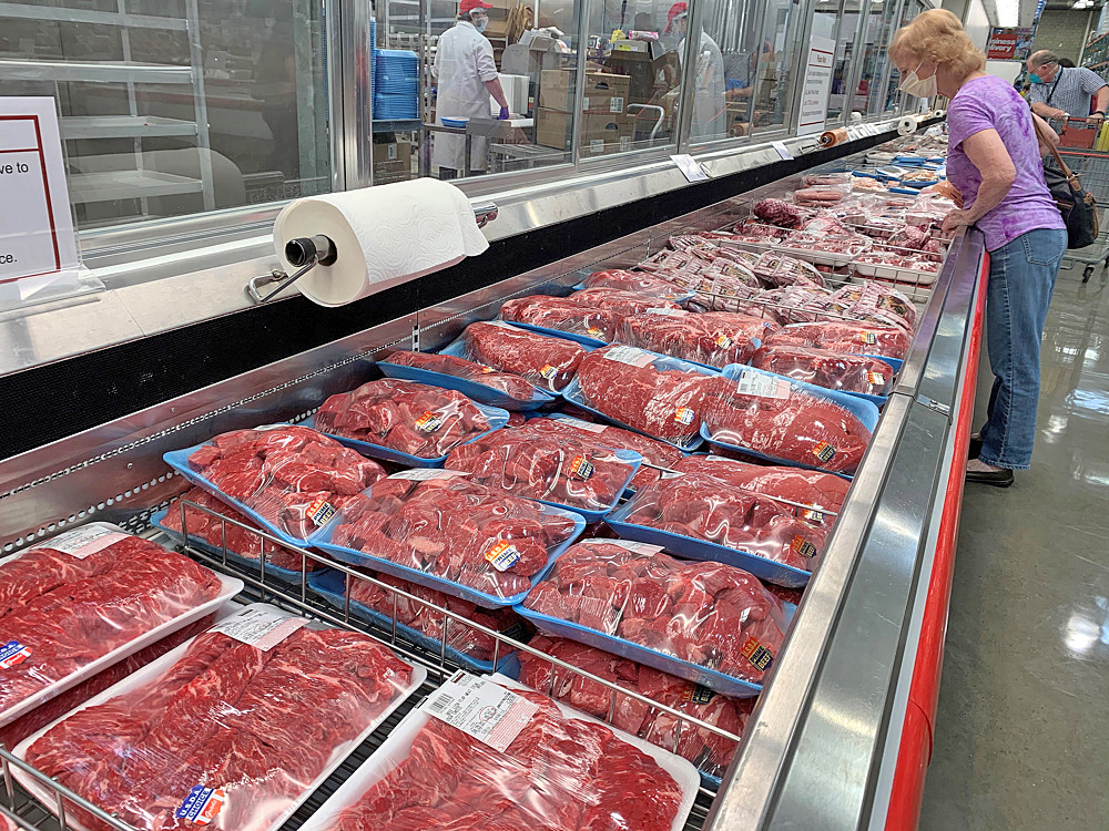 Cárnicos y lácteos dependen cada vez más de trabajadores inmigrantes