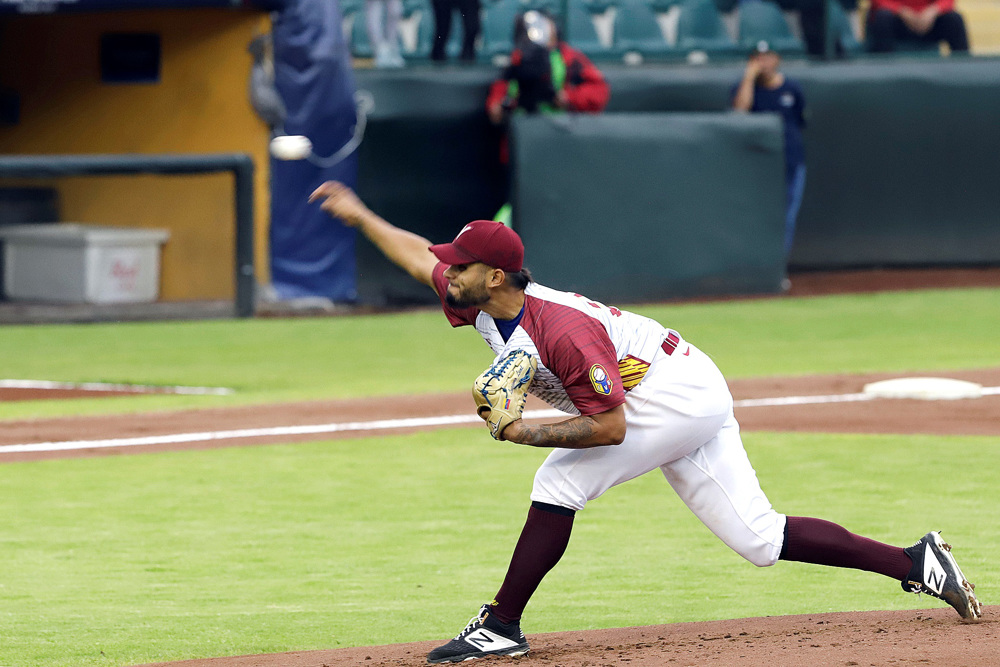 Lanzadores venezolanos brillan en el béisbol de México