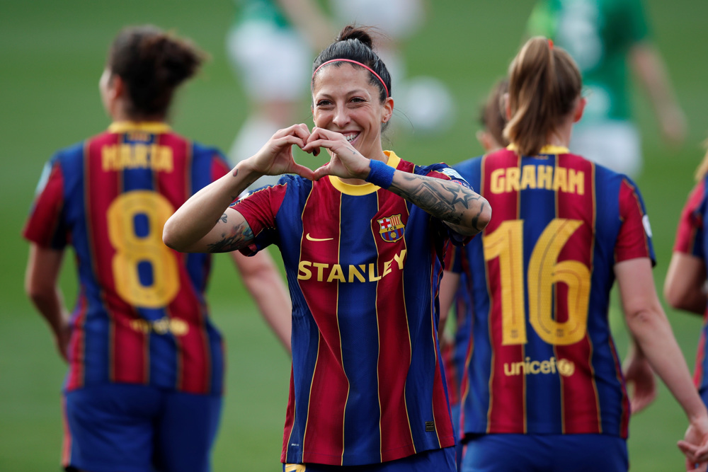 Jenni Hermoso llega a Pachuca y convida a los hinchas a darle la bienvenida