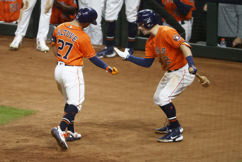Michael Pérez fue la cara de una espectacular noche de poder en MLB