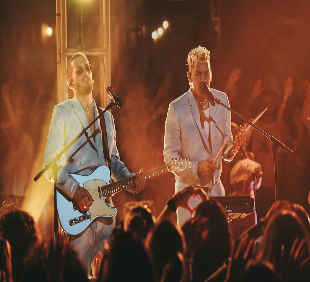 MAU Y RICKY CONQUISTAN EL ESCENARIO DE PREMIOS JUVENTUD