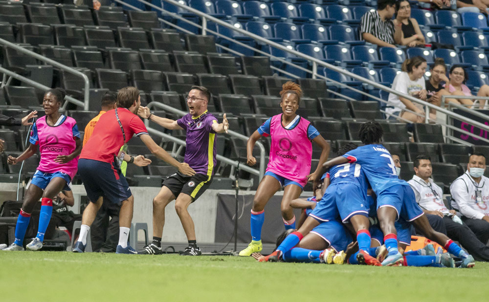 3-0. Haití golea a México, que se olvida de ir directo al Mundial y a los Olímpicos