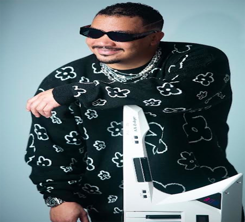 Mikeys el tecladista cubano de las estrellas latinas