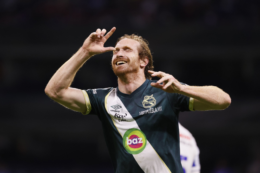 El Puebla del venezolano Aristeguieta visita al Cruz Azul del uruguayo Tabó