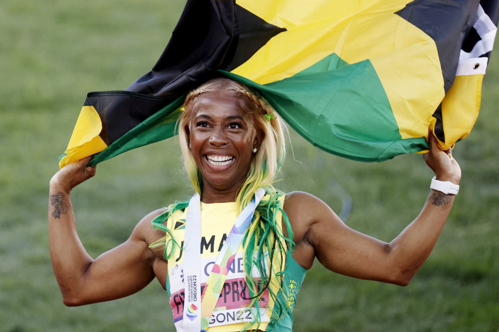 Fraser-Pryce, quinto oro en 100 al frente de un triplete jamaicano