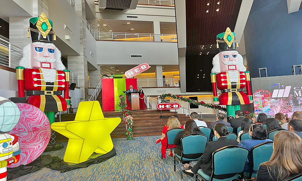 Iniciaron preparativos para celebrar la Navidad y el desfile de Navidad de McAllen