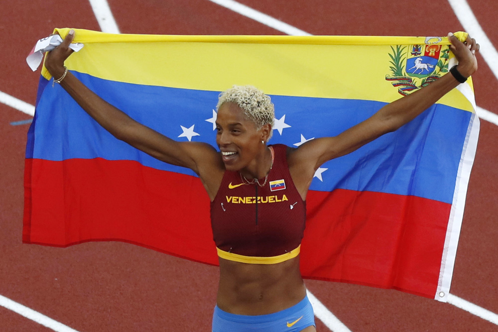 Yulimar Rojas adorna su tercer oro mundial con un triple salto de 15,47