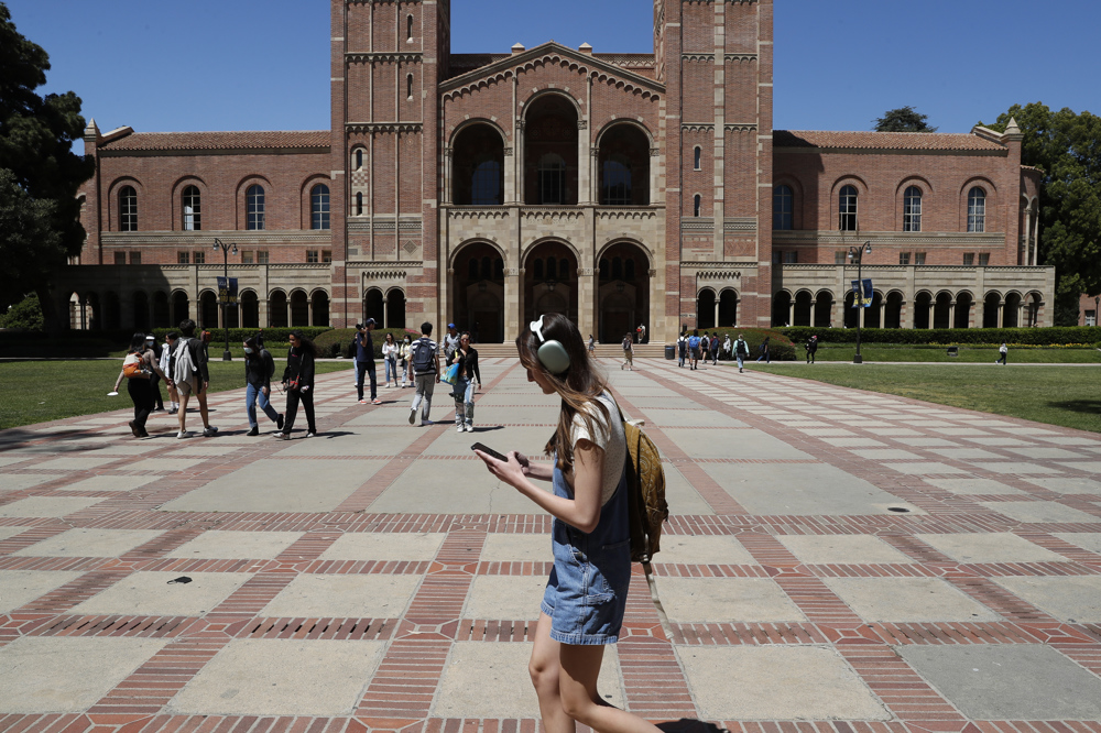 Las universidades públicas de California ofrecerán la píldora abortiva