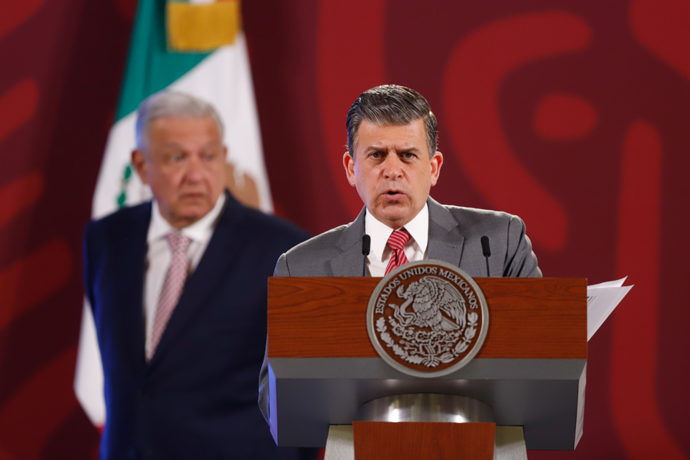 Gobierno de México exhibe lista de funcionarios que ganan más que presidente