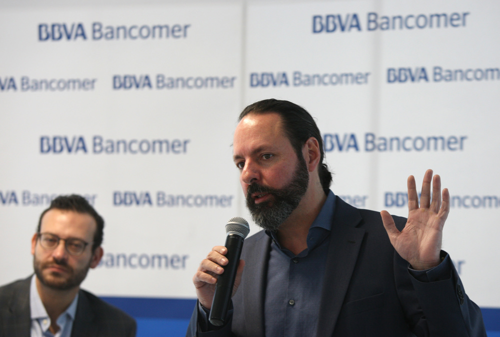 BBVA y Openpay van por la digitalización de 40.000 microcomercios en México