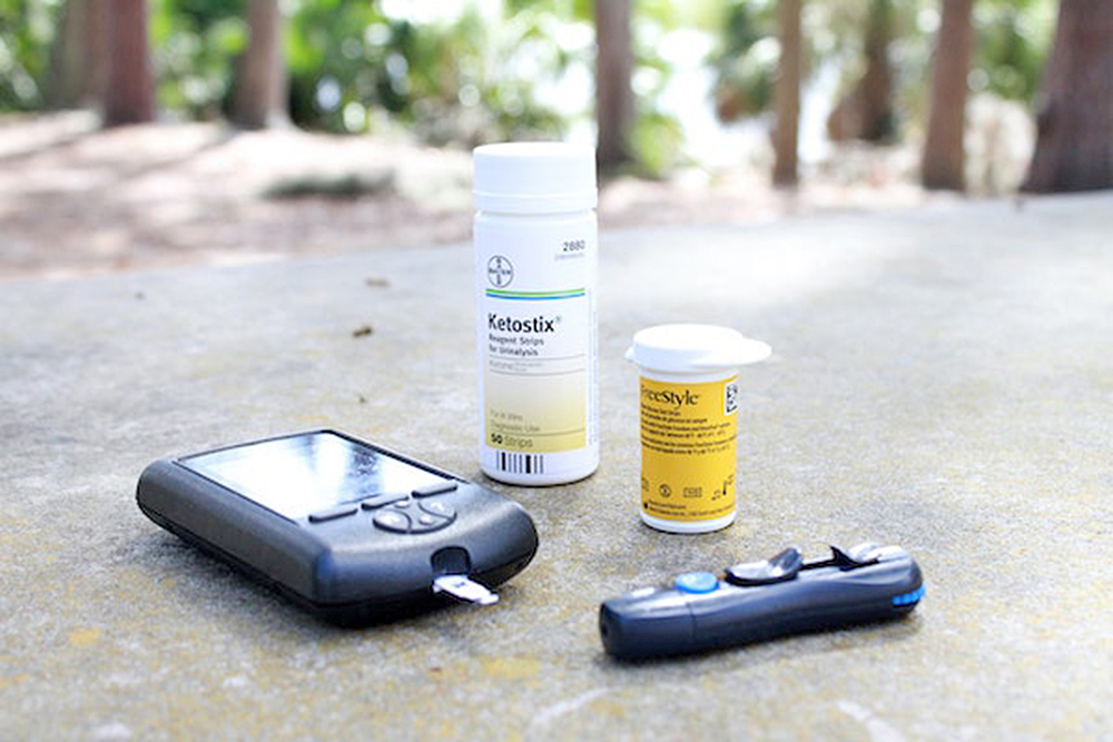 Luz nocturna durante sueño estaría asociada a diabetes en adultos mayores