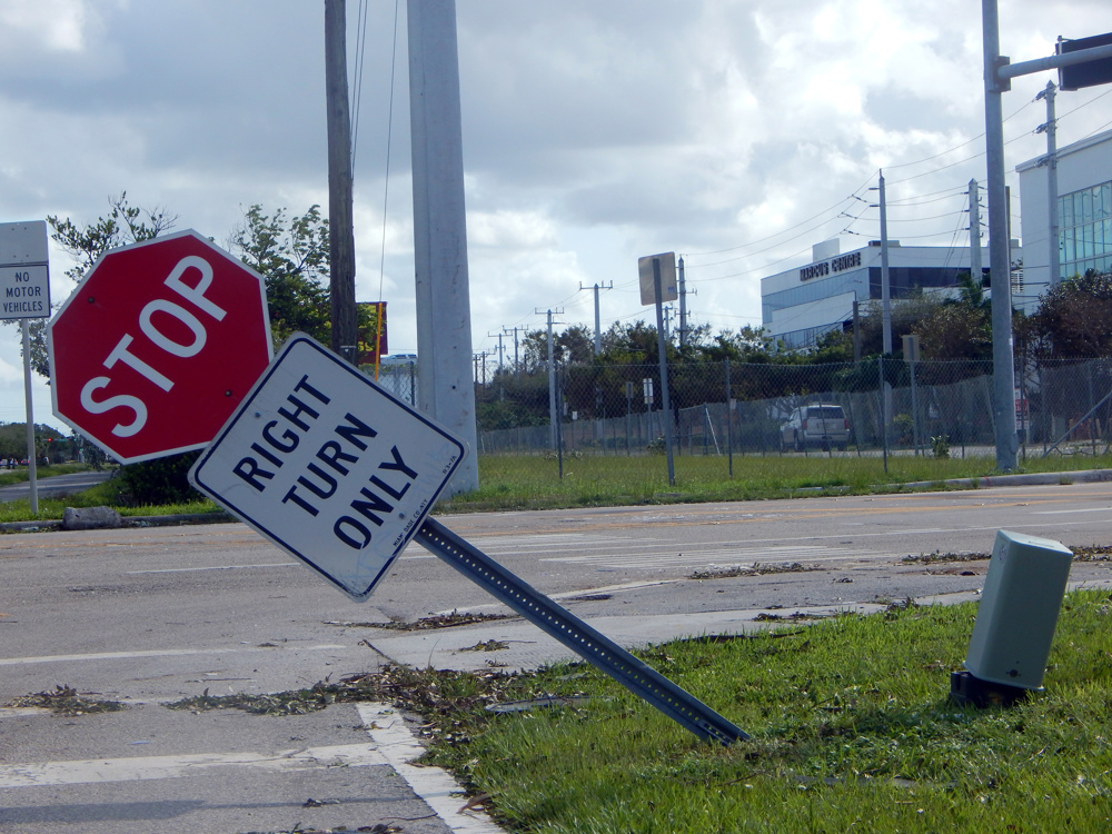 Avanza por el Atlántico una onda tropical con 20 % posibilidad de desarrollo