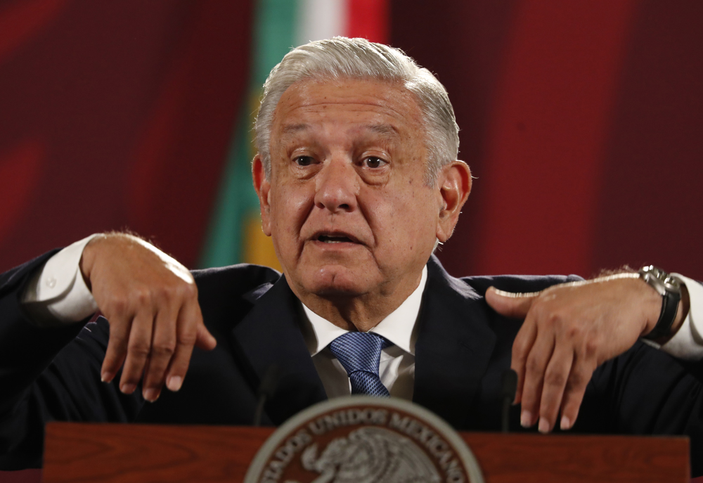 López Obrador invita a Luther King III y a Tigres del Norte a fiestas patrias