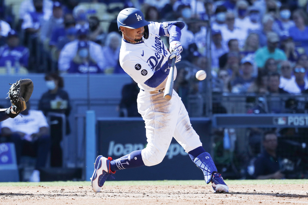 Mookie Betts y Nathaniel Lowe, los jugadores de la semana en las Grandes Ligas