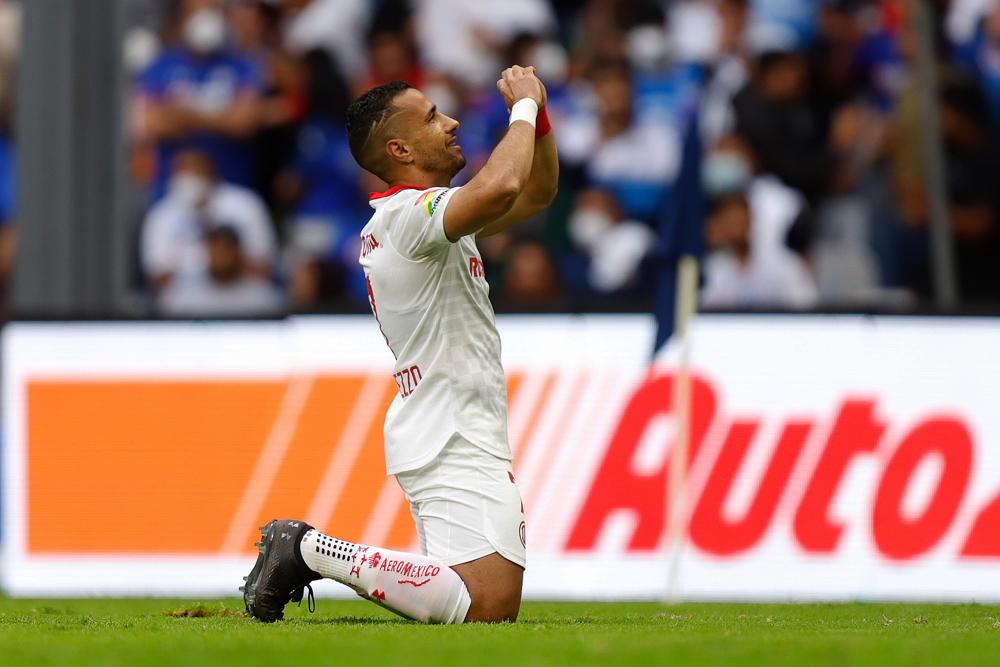 El Toluca del brasileño Sanvezzo lidera el Apertura mexicano