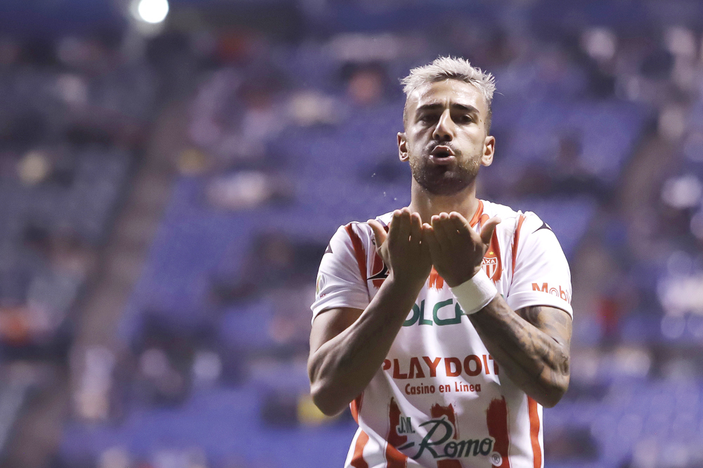 Los uruguayos Batista y Oliveros rescatan un empate para Necaxa ante el Puebla