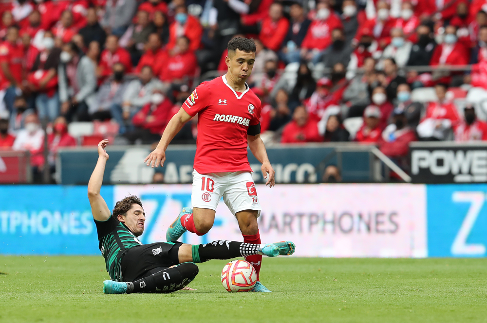 El  líder Toluca del uruguayo Fernández recibe al Monterrey de Funes Mori