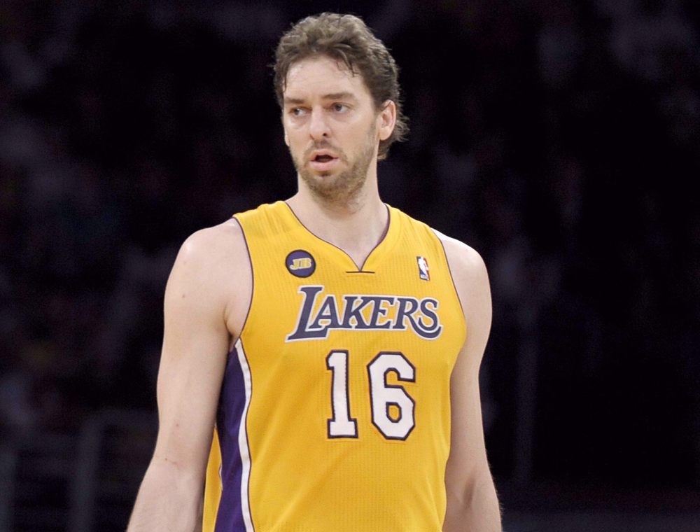 Los Lakers anuncian la retirada del número 16 de Pau Gasol