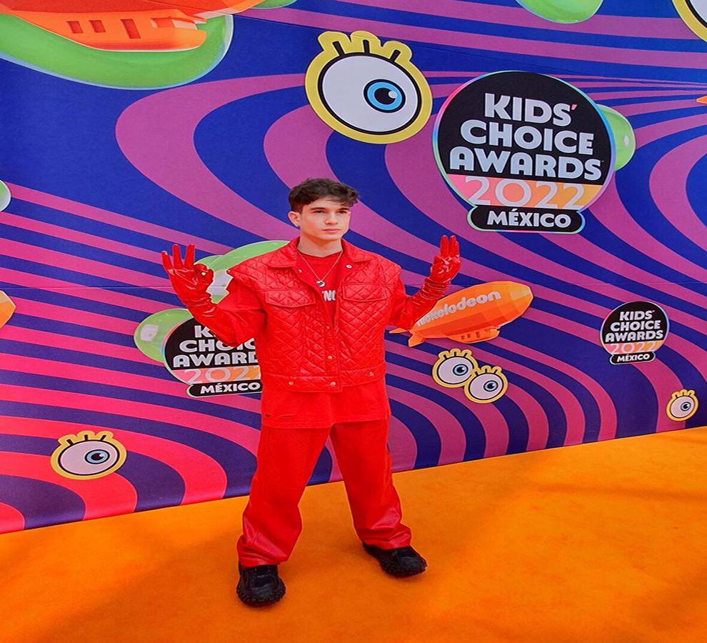 Leon Leiden se une a Pol Granch para el video musical “Platicamos”