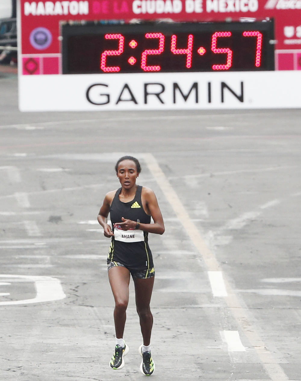 La etíope Beriso y el keniano Kiptoo ganan el Maratón de la Ciudad de México