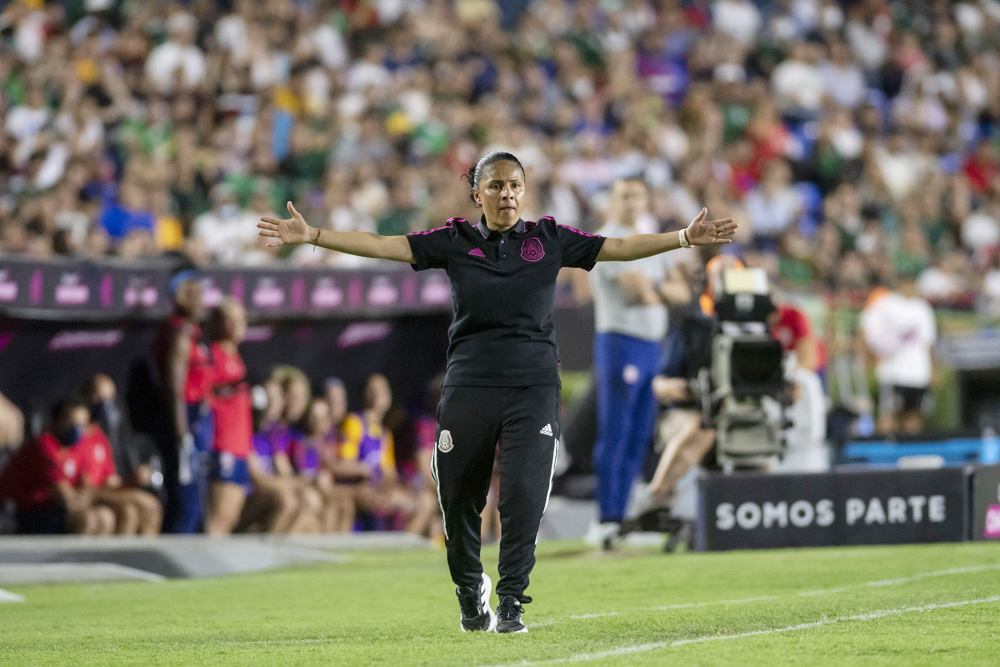 Mónica Vergara es despedida como seleccionadora de México