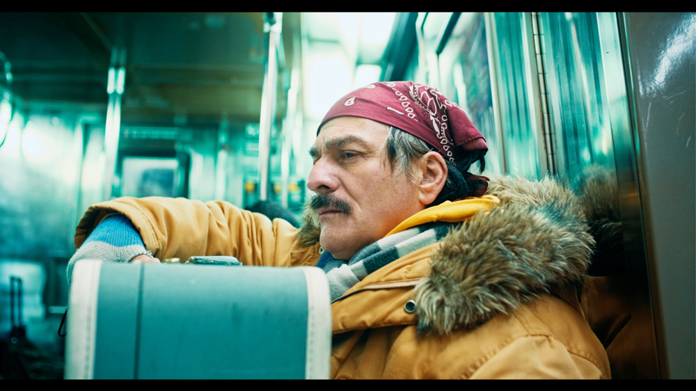 “Un Parcero en Nueva York” explora con humor el “dolor” del sueño americano