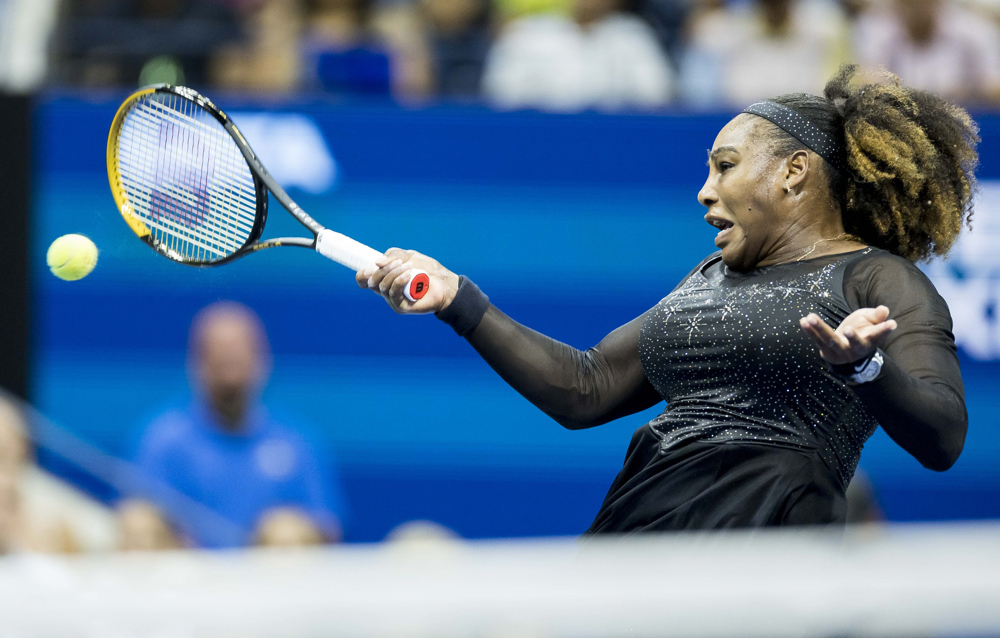 Serena Williams vence en la primera ronda del Abierto de EE.UU. y retrasa su adiós