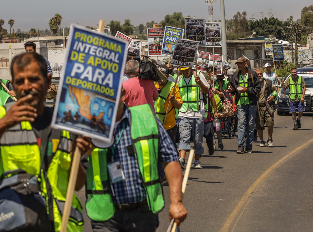 Migrantes en situación de calle en Tijuana piden ayuda de gobierno mexicano