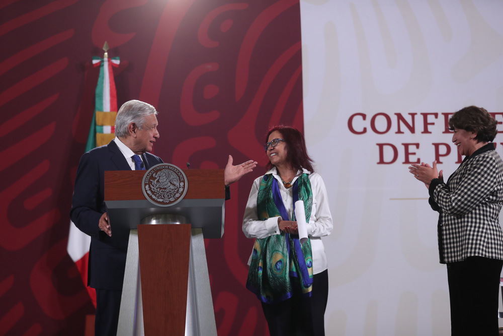 López Obrador nombra a funcionaria cercana como nueva secretaria de Educación