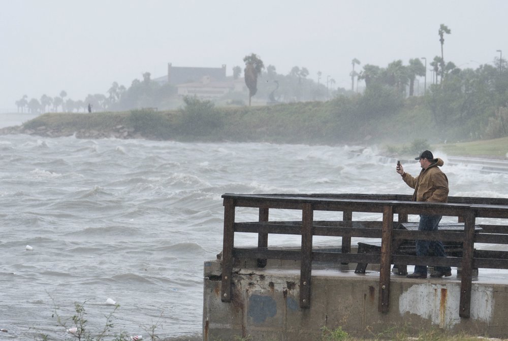 Zona de “baja presión” toca tierra en Texas sin riesgo de formación ciclónica