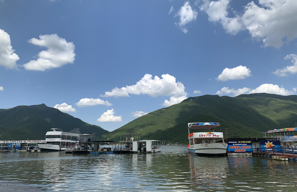 Lluvias en el norte de México reactivan turismo en la presa La Boca