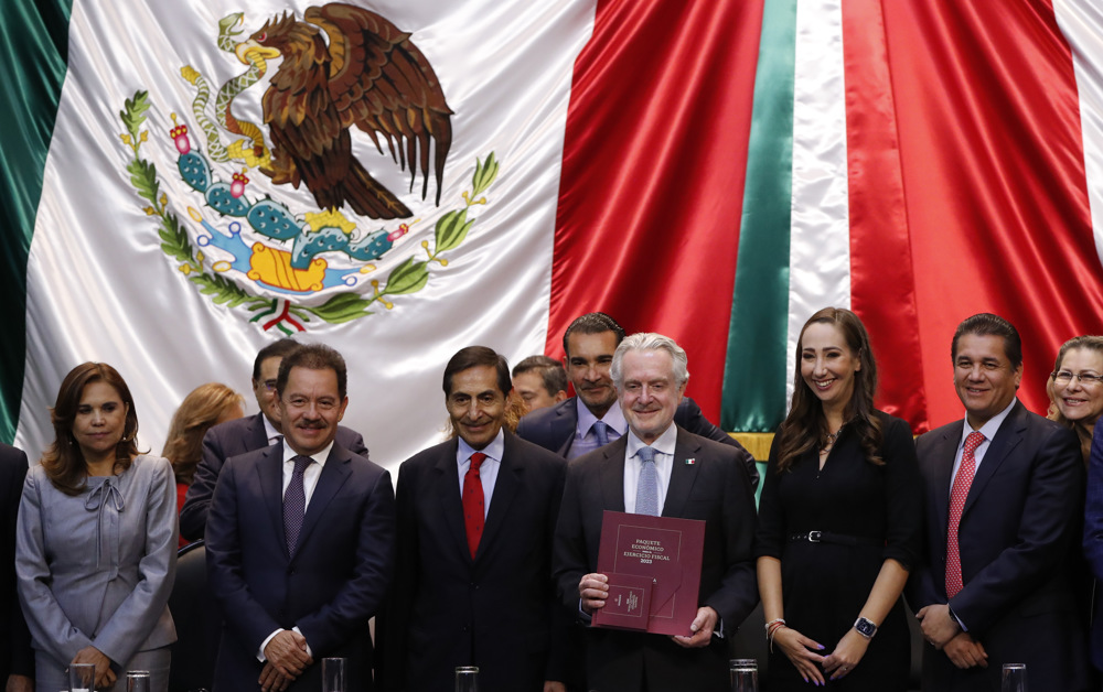 México reduce previsión de crecimiento del 4,1 al 2,4 % al cierre de 2022