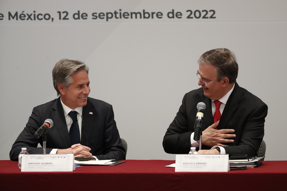 México y EE.UU. trabajarán en programa piloto para insumos de semiconductores