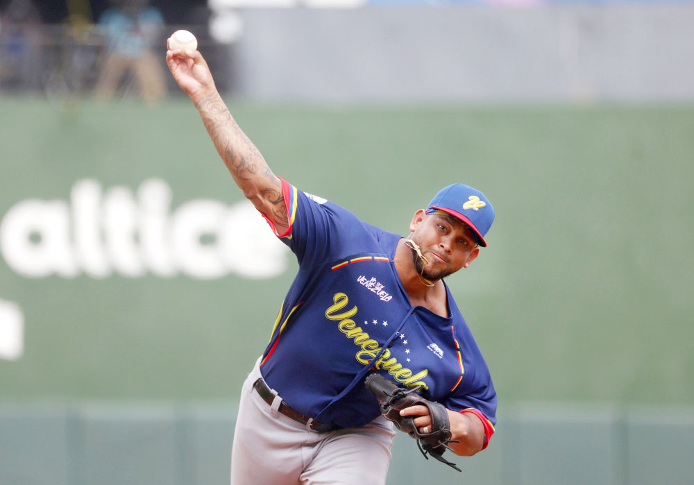 El venezolano Henderson Álvarez retará a Castillo en tercer juego de la final