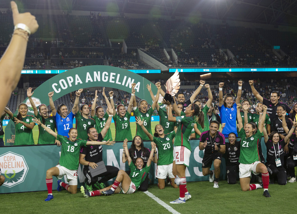 México se lleva la primera Copa Angelina al ganar 0-2 al Angel City