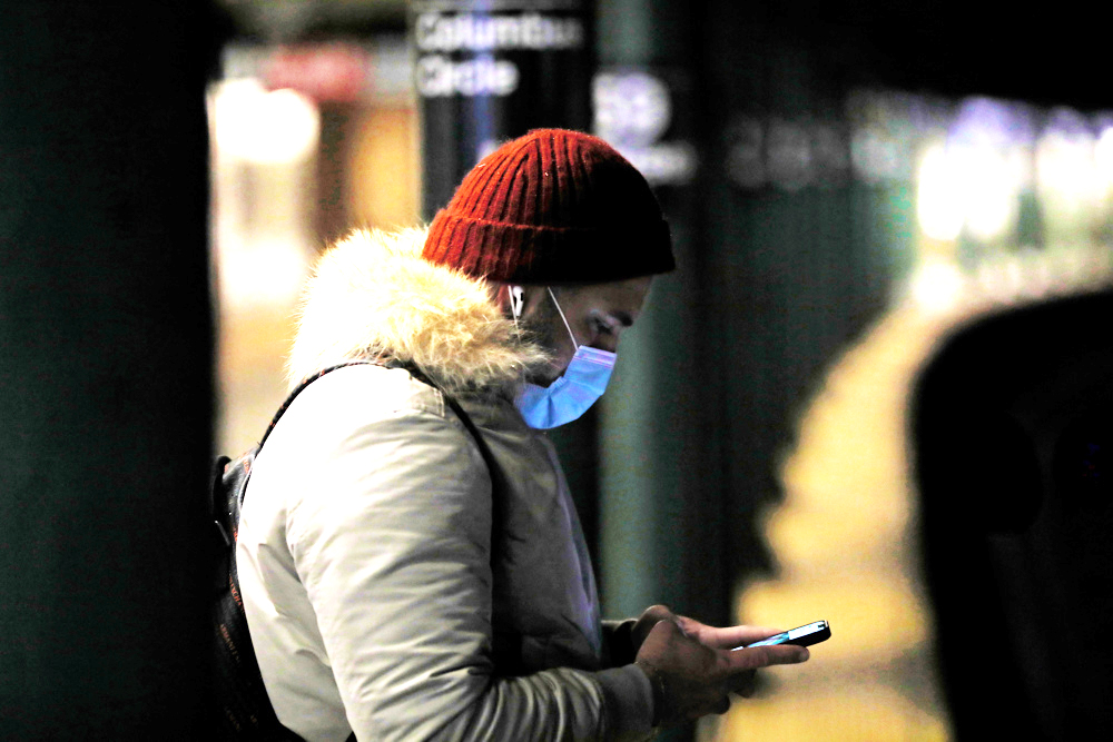 Los problemas emocionales alargan los síntomas de la covid-19, según un estudio