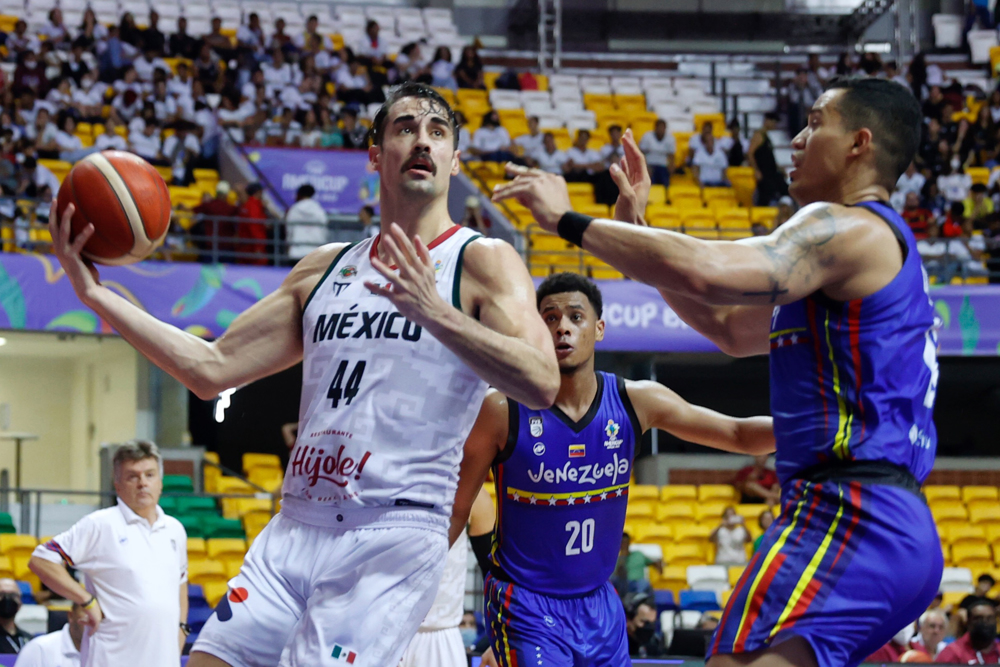 Venezuela derrota a México y ambos avanzan a los cuartos de final
