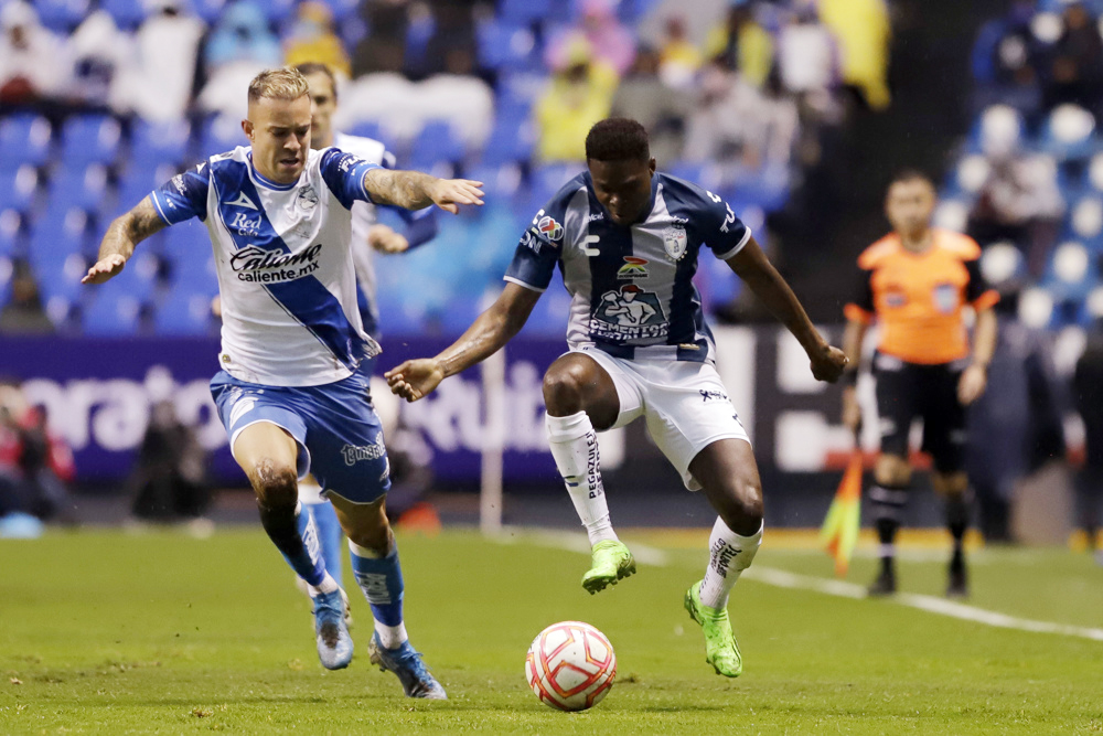 El argentino Ibáñez empata en liderato de los goleadores en empate de Pachuca