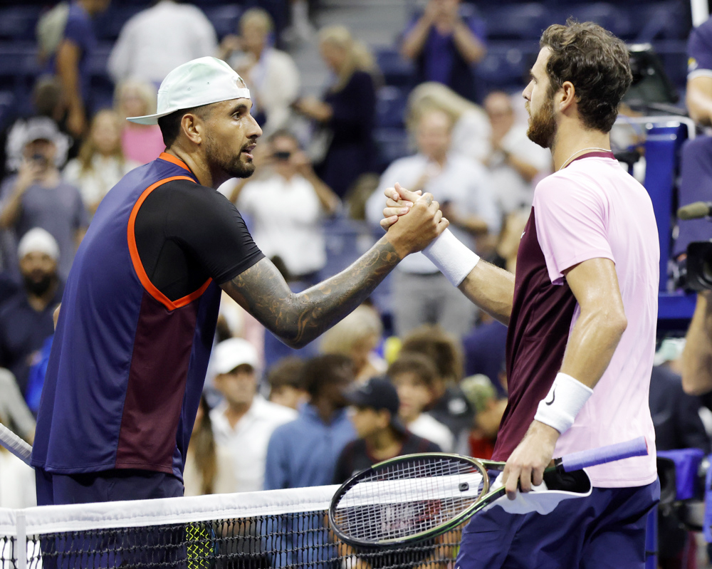 Khachanov doblega a Kyrgios y presenta su candidatura