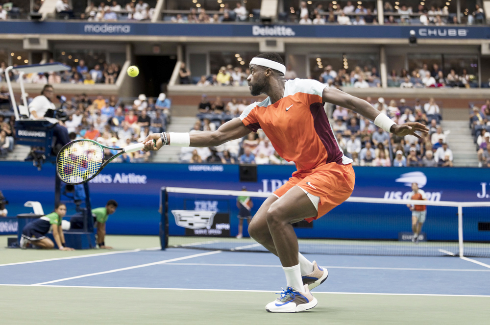 Tiafoe sigue en estado de gracia y jugará su primera semifinal en Nueva York