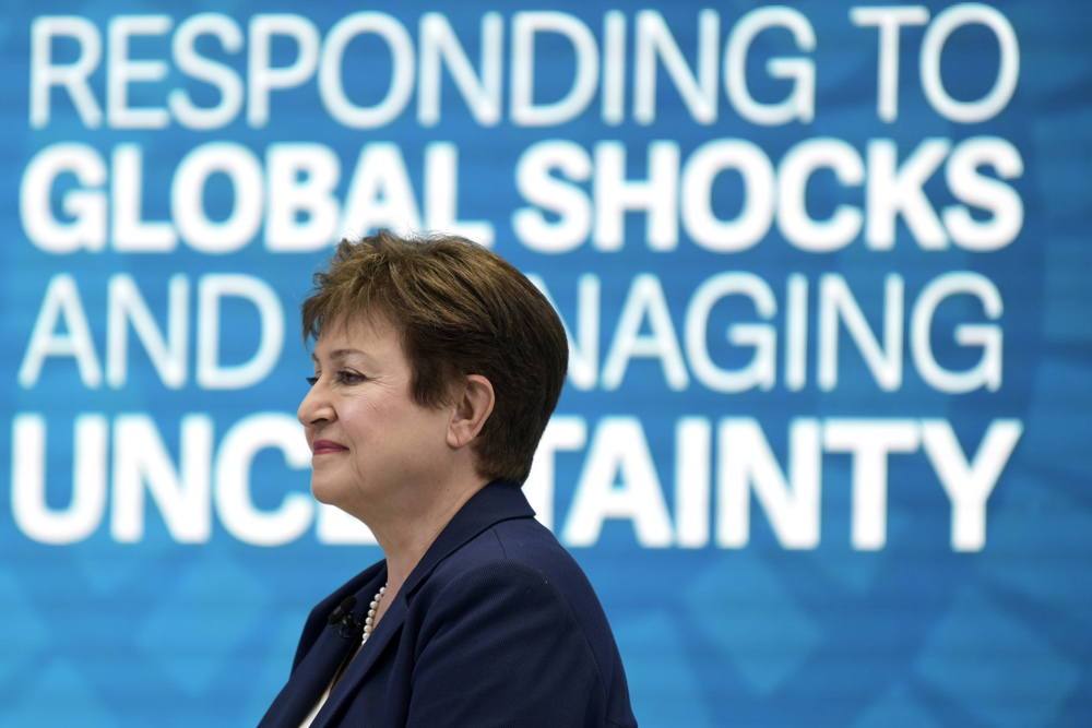 El FMI asegura que tiene dinero para ayudar a economías pobres en crisis