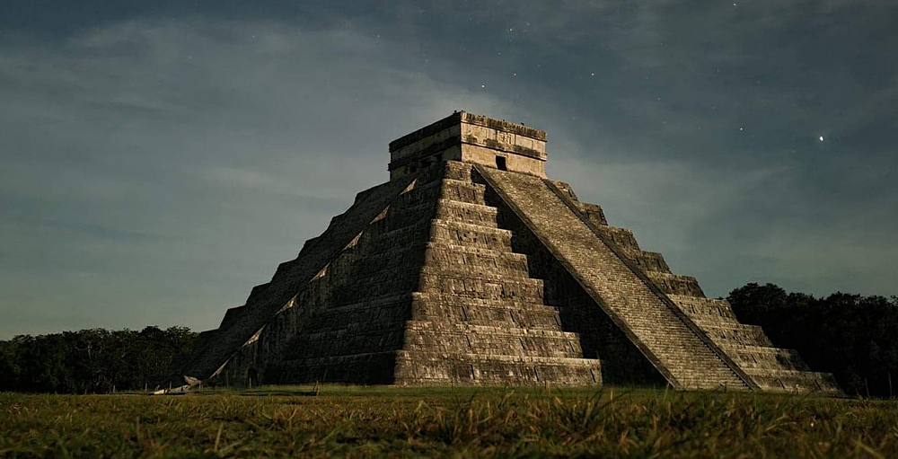 Júpiter enmarca el descenso de la Serpiente Lunar en Chichén Itzá