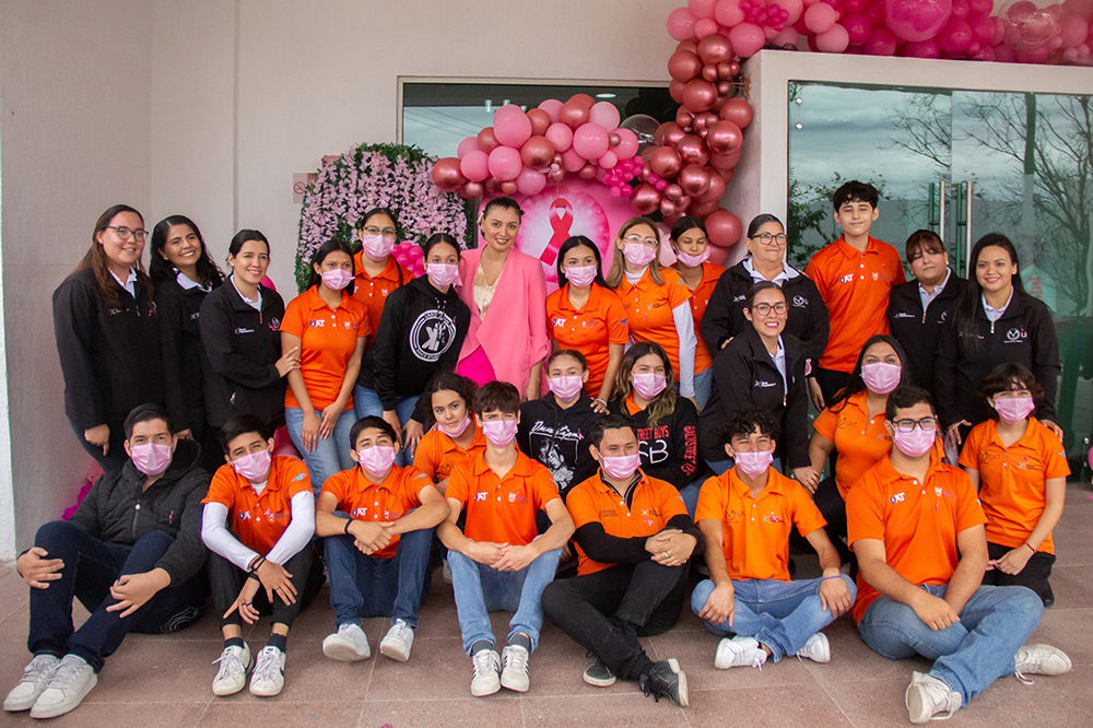 Colabora UAT con el Centro Oncológico en la lucha contra el cáncer de mama